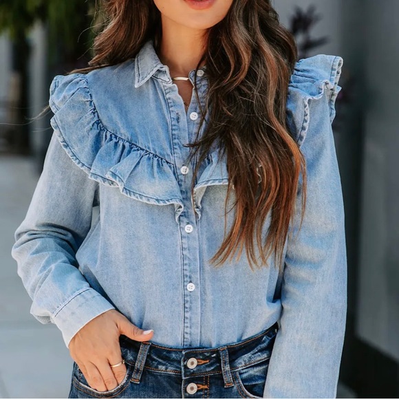 NWT Ruffle Denim Top - Picture 1 of 3